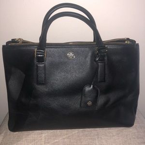 Tory Burch Robinson with crossbody/shoulder strap